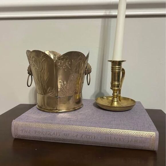 Vintage Brass Scalloped Planter with Scalloped Edges Intricate Floral Details - Picture 1 of 5